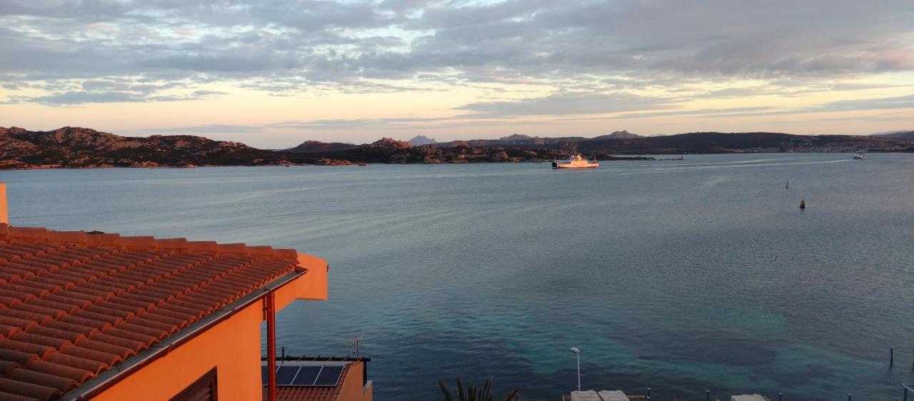 Appartamentino panoramico...con finestra sul mare! La Maddalena  Esterno foto