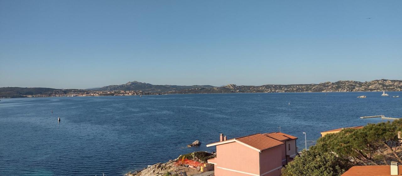 Appartamentino panoramico...con finestra sul mare! La Maddalena  Esterno foto