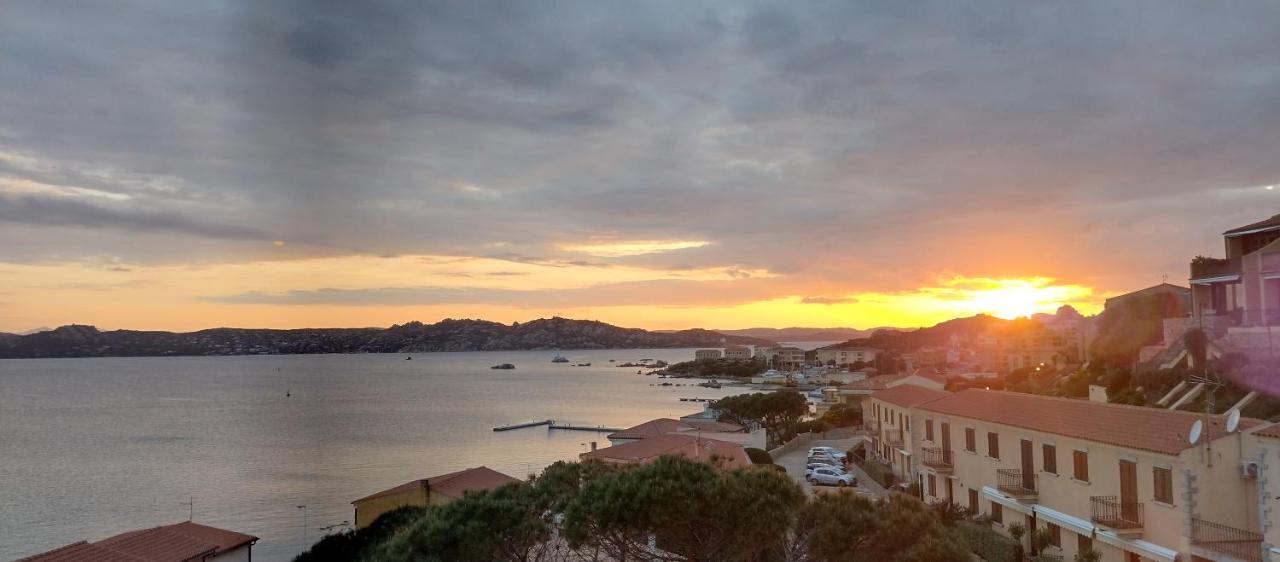 Appartamentino panoramico...con finestra sul mare! La Maddalena  Esterno foto