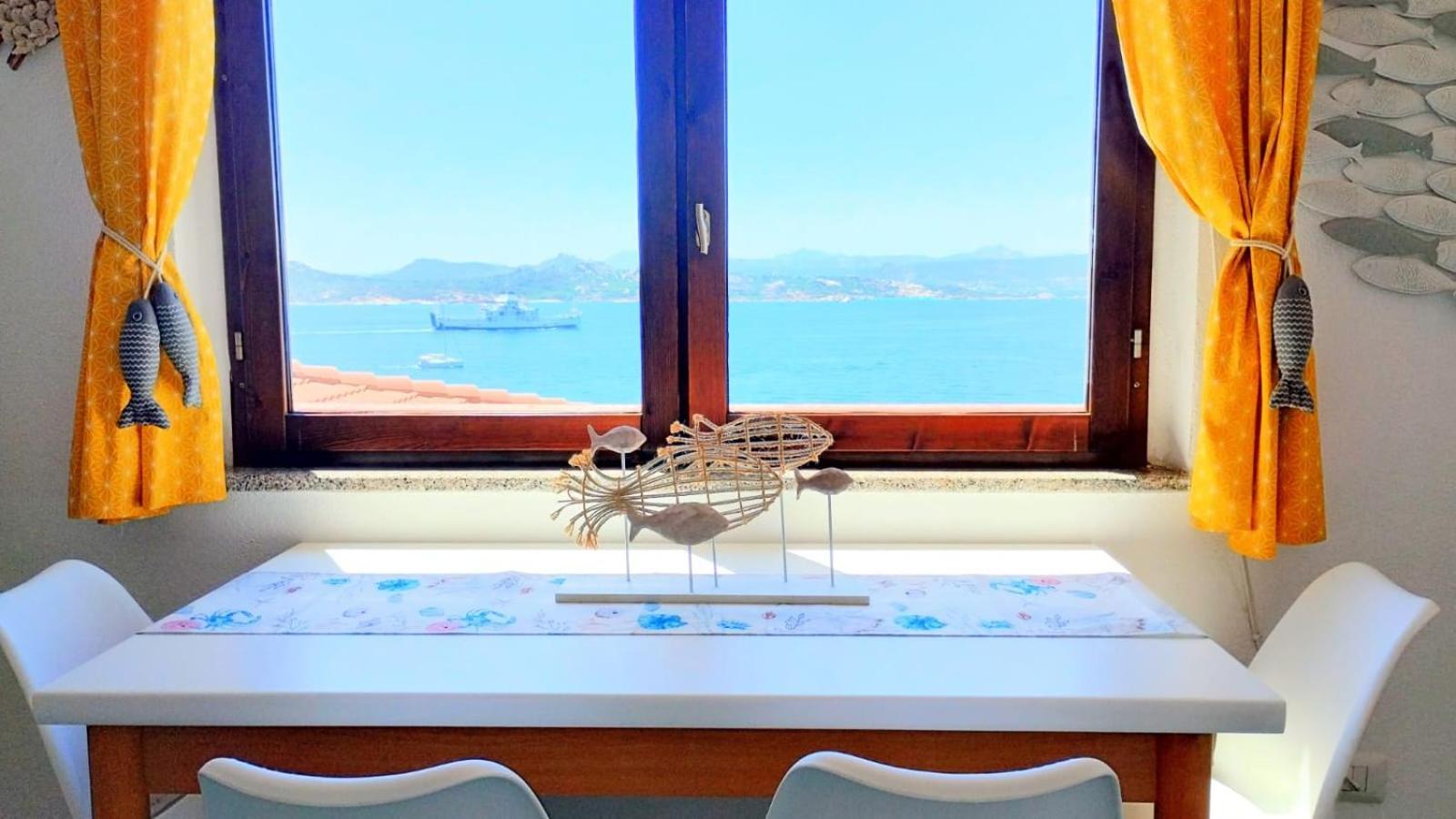 Appartamentino panoramico...con finestra sul mare! La Maddalena  Esterno foto